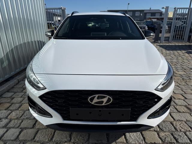 Hyundai / i30 Kombi / Wei&szlig; / / / , Beispielbilder, ggf. teilweise mit Sonderausstattung