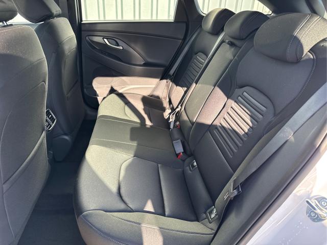 Hyundai / i30 Kombi / Wei&szlig; / / / , Beispielbilder, ggf. teilweise mit Sonderausstattung