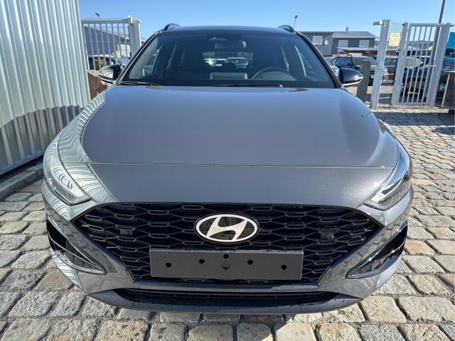 Hyundai / i30 Kombi / Grau / / / , Beispielbilder, ggf. teilweise mit Sonderausstattung