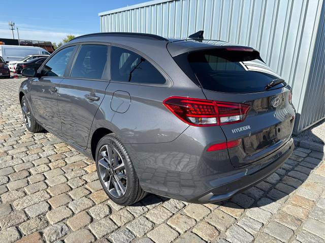 Hyundai / i30 Kombi / Grau / / / , Beispielbilder, ggf. teilweise mit Sonderausstattung