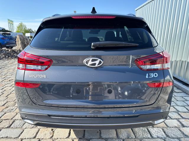 Hyundai / i30 Kombi / Grau / / / , Beispielbilder, ggf. teilweise mit Sonderausstattung