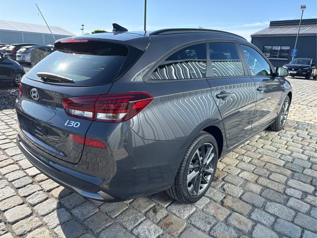 Hyundai / i30 Kombi / Grau / / / , Beispielbilder, ggf. teilweise mit Sonderausstattung