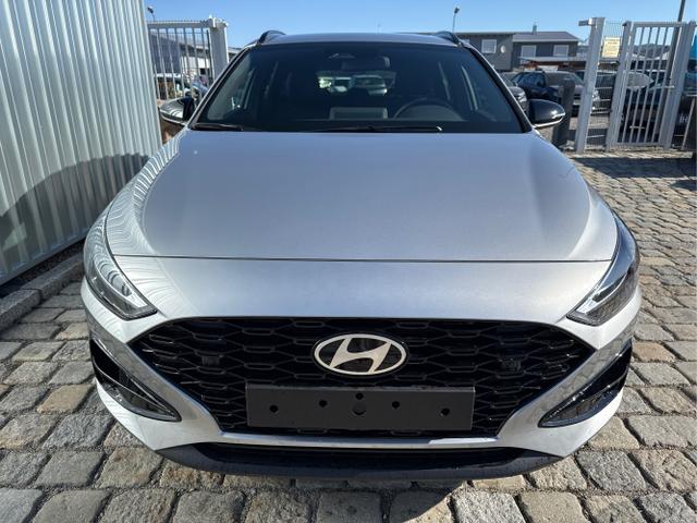 Hyundai / i30 Kombi / Silber / / / , Beispielbilder, ggf. teilweise mit Sonderausstattung