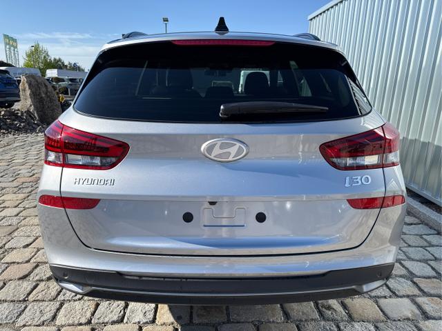 Hyundai / i30 Kombi / Silber / / / , Beispielbilder, ggf. teilweise mit Sonderausstattung