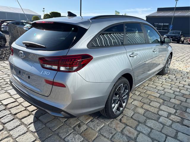 Hyundai / i30 Kombi / Silber / / / , Beispielbilder, ggf. teilweise mit Sonderausstattung