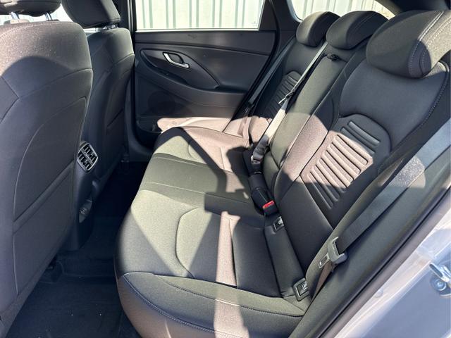 Hyundai / i30 Kombi / Silber / / / , Beispielbilder, ggf. teilweise mit Sonderausstattung