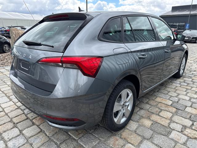 Skoda / Scala / Grau / / / 