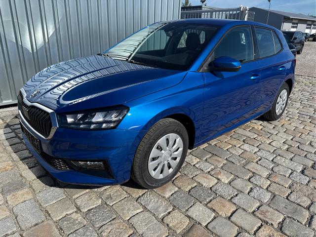 Skoda Fabia - Selection 1.0 TSI 95 PS 4-Jahre-Garantie-AppleCarPlay-AndroidAuto-LED-PDC-Sitzheizung-DAB-Klimaanlage-Mittelarmlehne-4x FH-Sofort