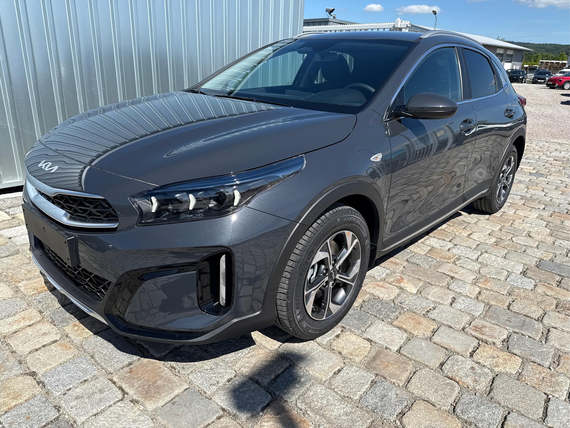 Kia / XCeed / Grau /  /  / 
