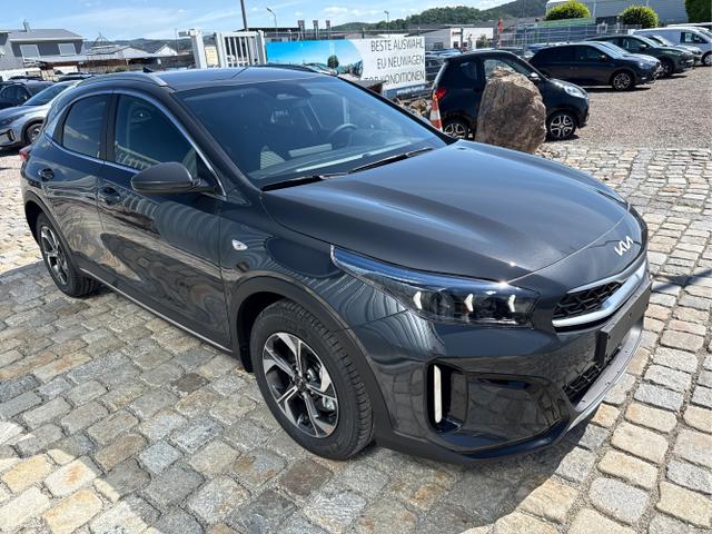 Kia / XCeed / Grau / / / , Beispielbilder, ggf. teilweise mit Sonderausstattung