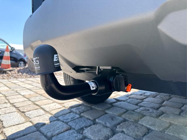 Dacia / Duster / Schwarz / / / 