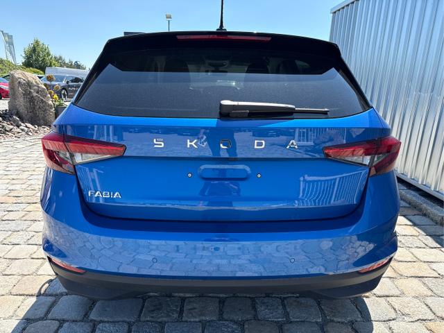Skoda / Fabia / Blau / / / , Beispielbilder, ggf. teilweise mit Sonderausstattung