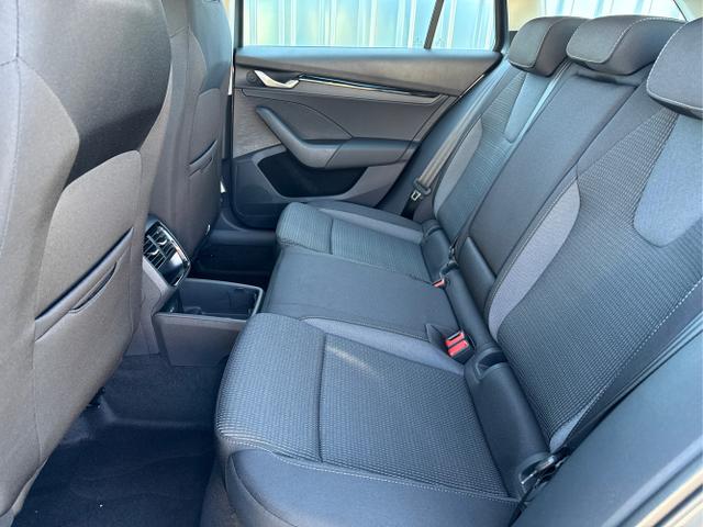 Skoda / Octavia Combi / Grau / / / , Beispielbilder, ggf. teilweise mit Sonderausstattung