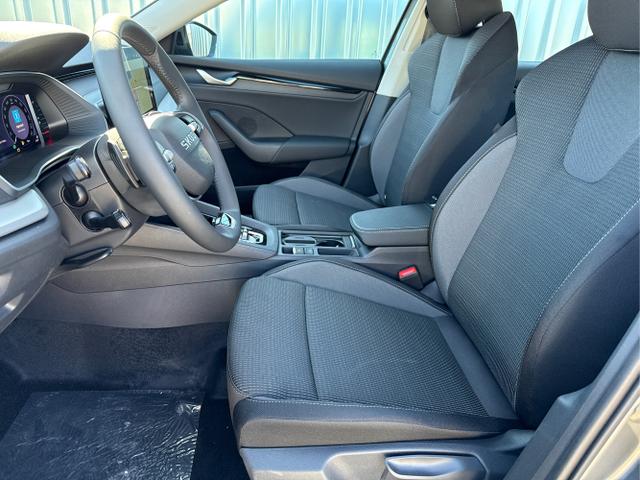 Skoda / Octavia Combi / Grau / / / , Beispielbilder, ggf. teilweise mit Sonderausstattung