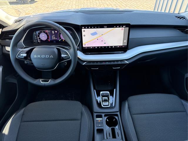 Skoda / Octavia Combi / Wei&szlig; / / / , Beispielbilder, ggf. teilweise mit Sonderausstattung
