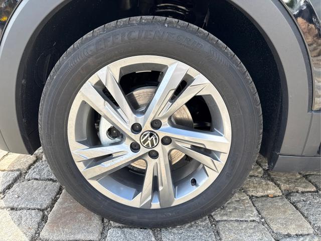 Volkswagen / T-Cross / Schwarz / / / , Beispielbilder, ggf. teilweise mit Sonderausstattung
