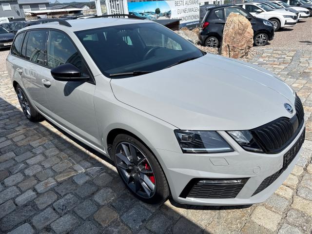 Skoda / Octavia Combi / Grau / / / 