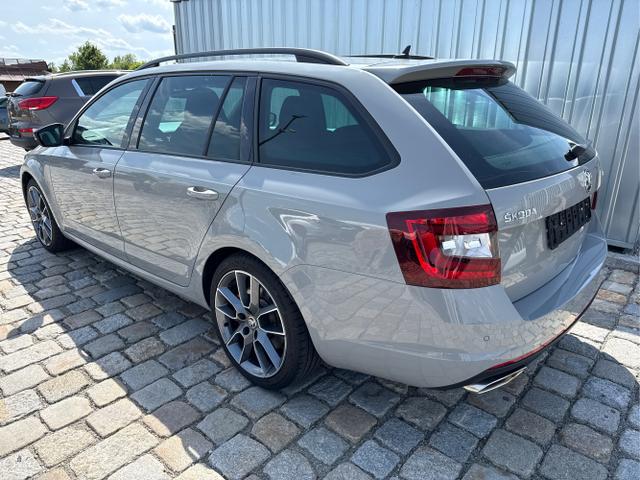 Skoda / Octavia Combi / Grau / / / 