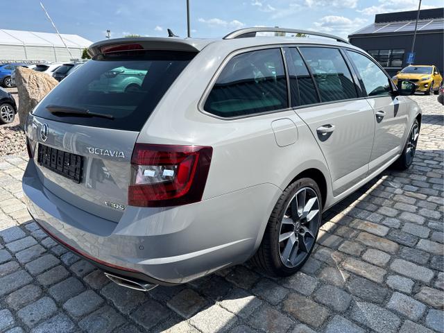 Skoda / Octavia Combi / Grau / / / 