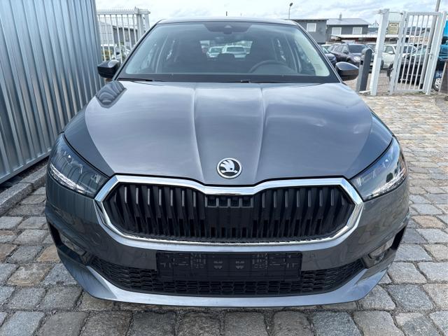 Skoda Fabia - Selection 1.0 TSI 115 PS DSG 4-Jahre-Garantie-AppleCarPlay-AndroidAuto-LED-2x PDC-R&uuml;ckfahrkamera-Sitzheizung-DAB-Klima-Tempomat-Sofort