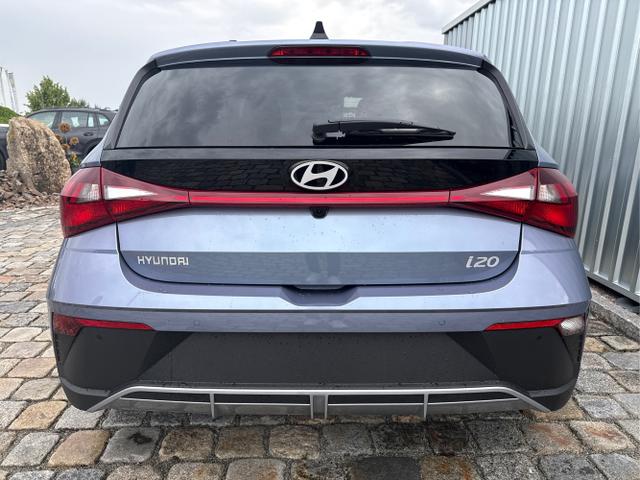 Hyundai / i20 / Blau / / / 