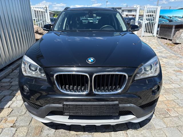 BMW / X1 / Schwarz / / / 