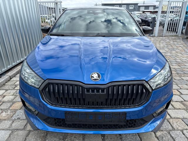 Skoda / Fabia / Blau / / / 