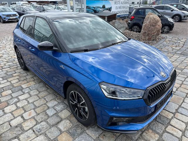 Skoda / Fabia / Blau / / / 