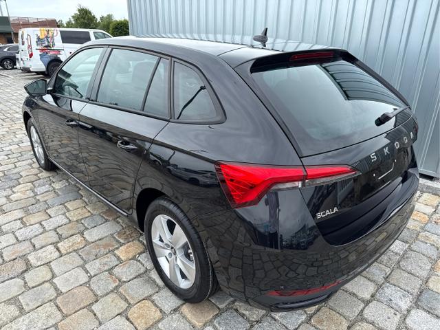 Skoda / Scala / Schwarz / / / 