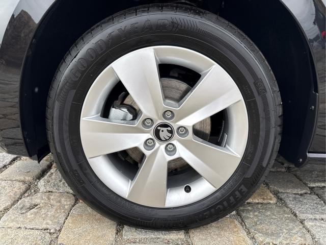 Skoda / Scala / Schwarz / / / 