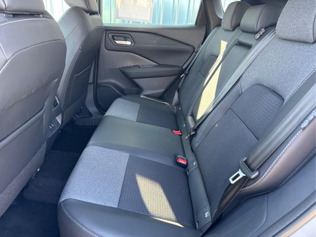 Nissan / Qashqai / Grau / / / , Beispielbilder, ggf. teilweise mit Sonderausstattung