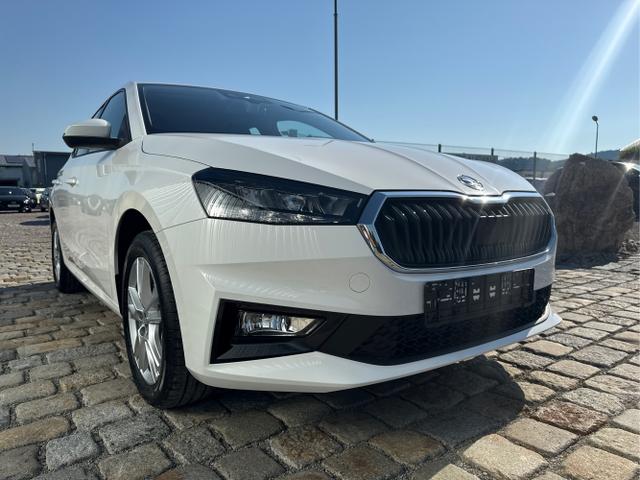 Skoda / Fabia / Wei&szlig; / / / , Beispielbilder, ggf. teilweise mit Sonderausstattung