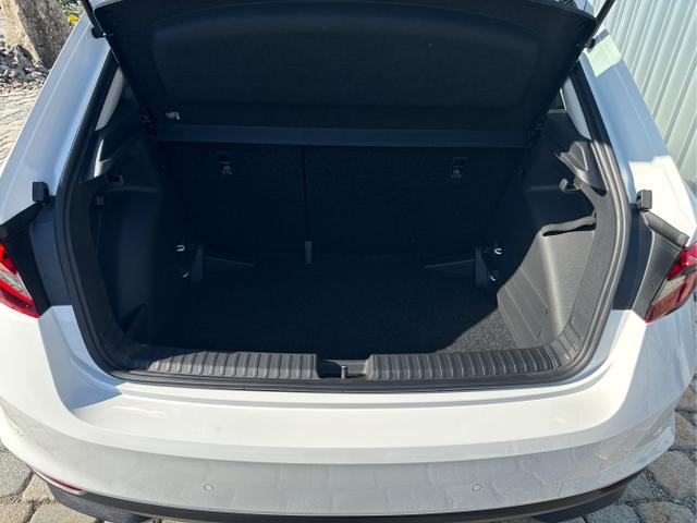 Skoda / Fabia / Wei&szlig; / / / , Beispielbilder, ggf. teilweise mit Sonderausstattung