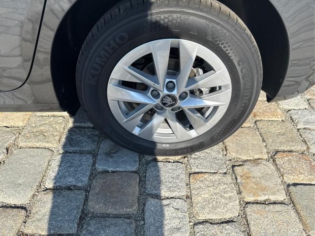Skoda / Fabia / Grau / / / , Beispielbilder, ggf. teilweise mit Sonderausstattung