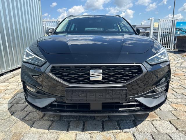 Seat / Leon Sportstourer / Schwarz / / / 