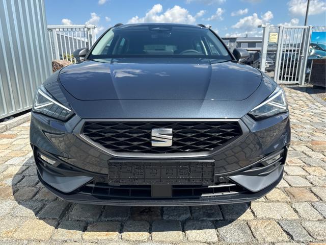 Seat / Leon Sportstourer / Grau / / / 