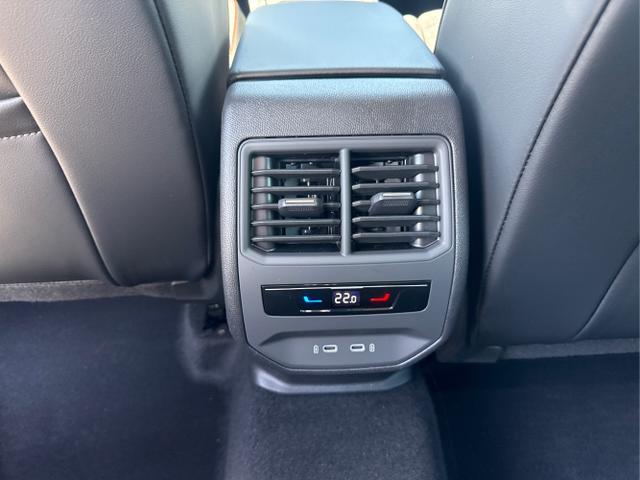 Seat / Leon Sportstourer / Blau / / / 