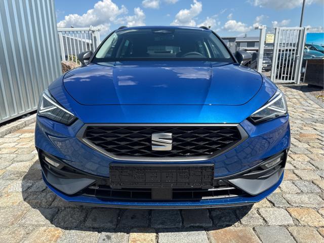 Seat / Leon Sportstourer / Blau / / / 
