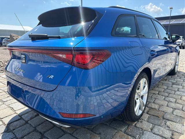 Seat / Leon Sportstourer / Blau / / / 