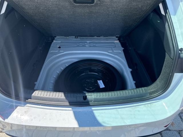 Seat / Leon Sportstourer / Wei&szlig; / / / 
