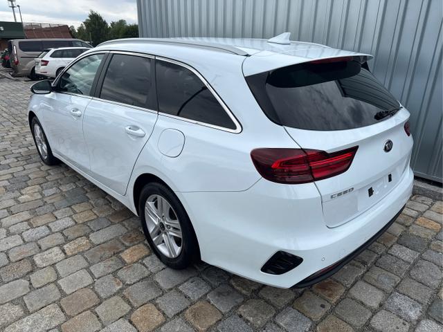 Kia / Ceed / Wei&szlig; / / / 