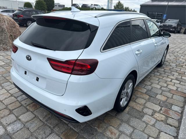 Kia / Ceed / Wei&szlig; / / / 