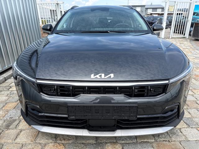 Kia / K4 Sportswagon / Grau / / / , Beispielbilder, ggf. teilweise mit Sonderausstattung