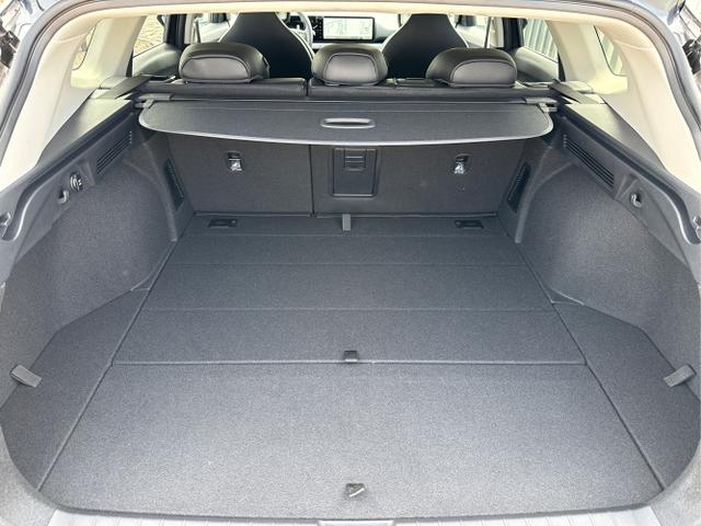 Kia / K4 Sportswagon / Grau / / / , Beispielbilder, ggf. teilweise mit Sonderausstattung