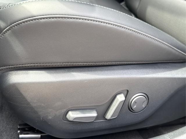 Kia / K4 Sportswagon / Grau / / / , Beispielbilder, ggf. teilweise mit Sonderausstattung