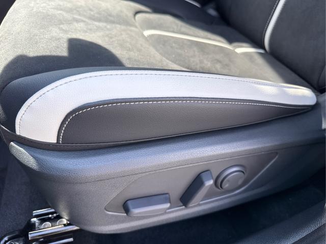 Kia / Sportage / Schwarz / / / , Beispielbilder, ggf. teilweise mit Sonderausstattung