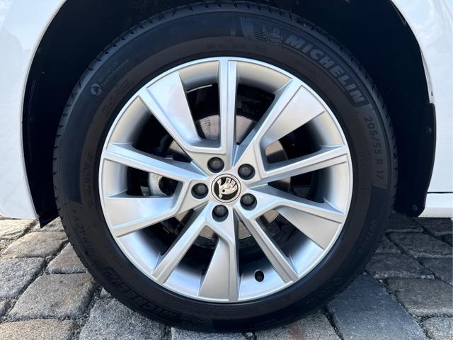 Skoda / Kamiq / Wei&szlig; / / / 