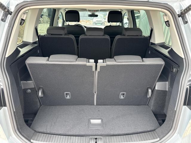 Volkswagen / Touran / Silber / / / 