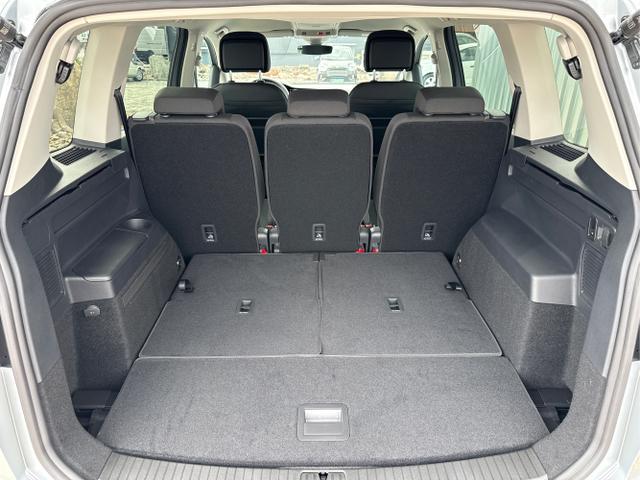 Volkswagen / Touran / Silber / / / 