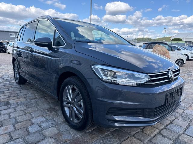 Volkswagen / Touran / Grau / / / 